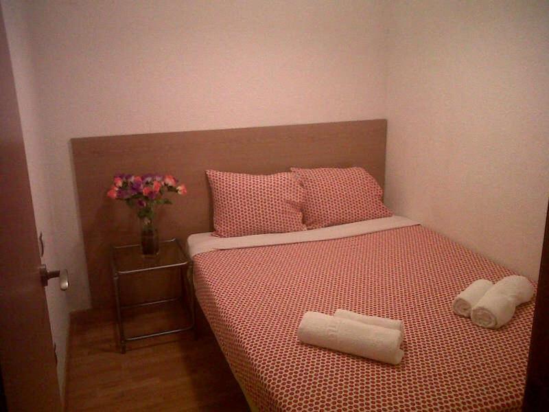 Km1 Amparo Apartments Мадрид Номер фото